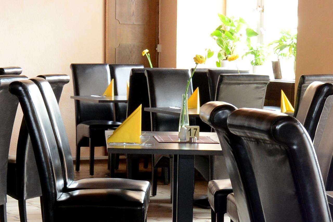 Hotel Jaegerhof Roth  Bagian luar foto