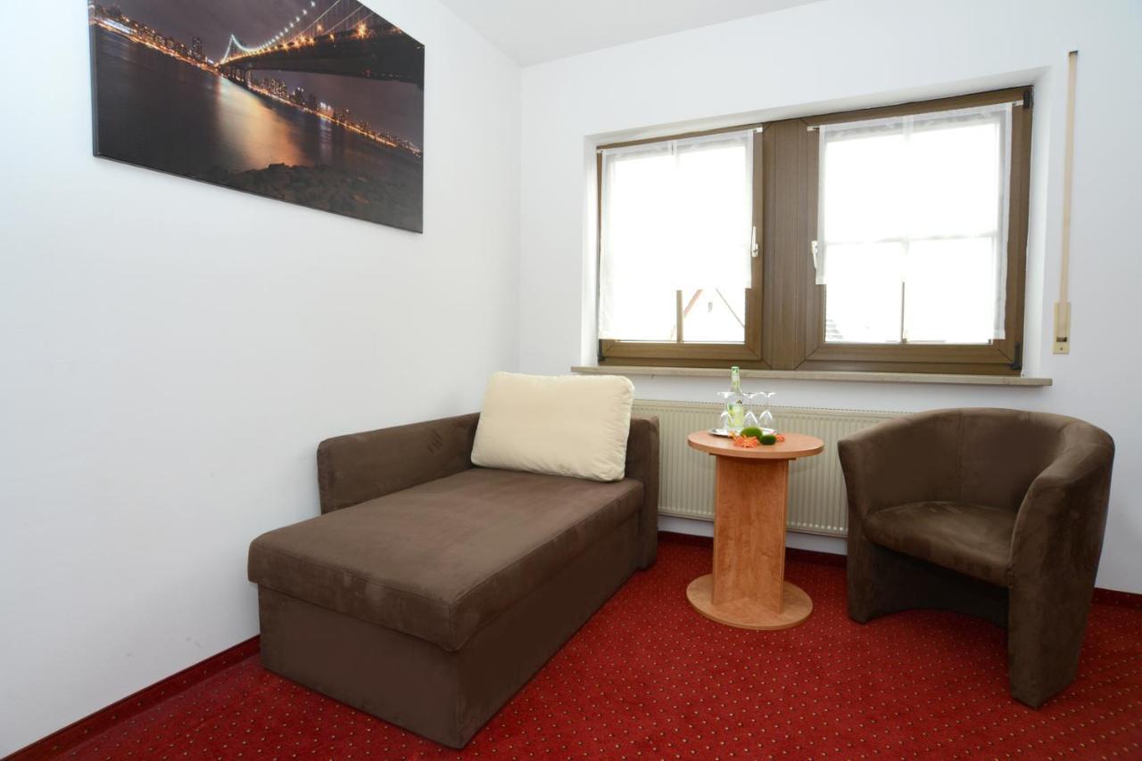Hotel Jaegerhof Roth  Bagian luar foto